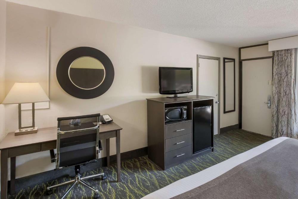 Best Western Asheville-Blue Ridge Parkway Image 12